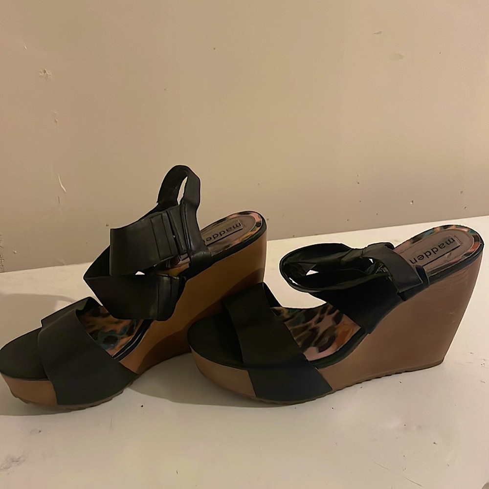 I’m selling heels